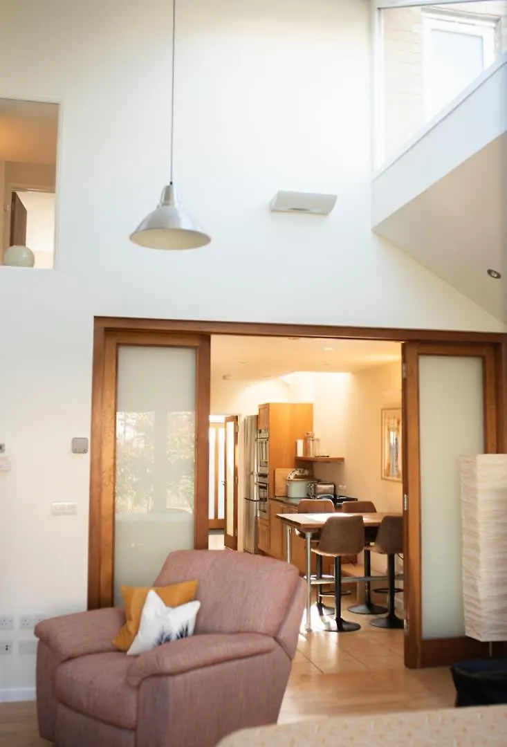 Дом отдыха Stylish 3-Bedroom Detached Home In Cambridge
