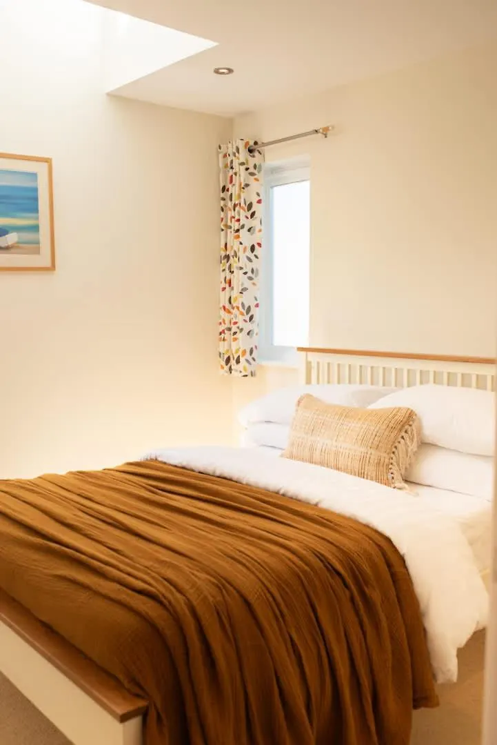 Stylish 3-Bedroom Detached Home In Cambridge